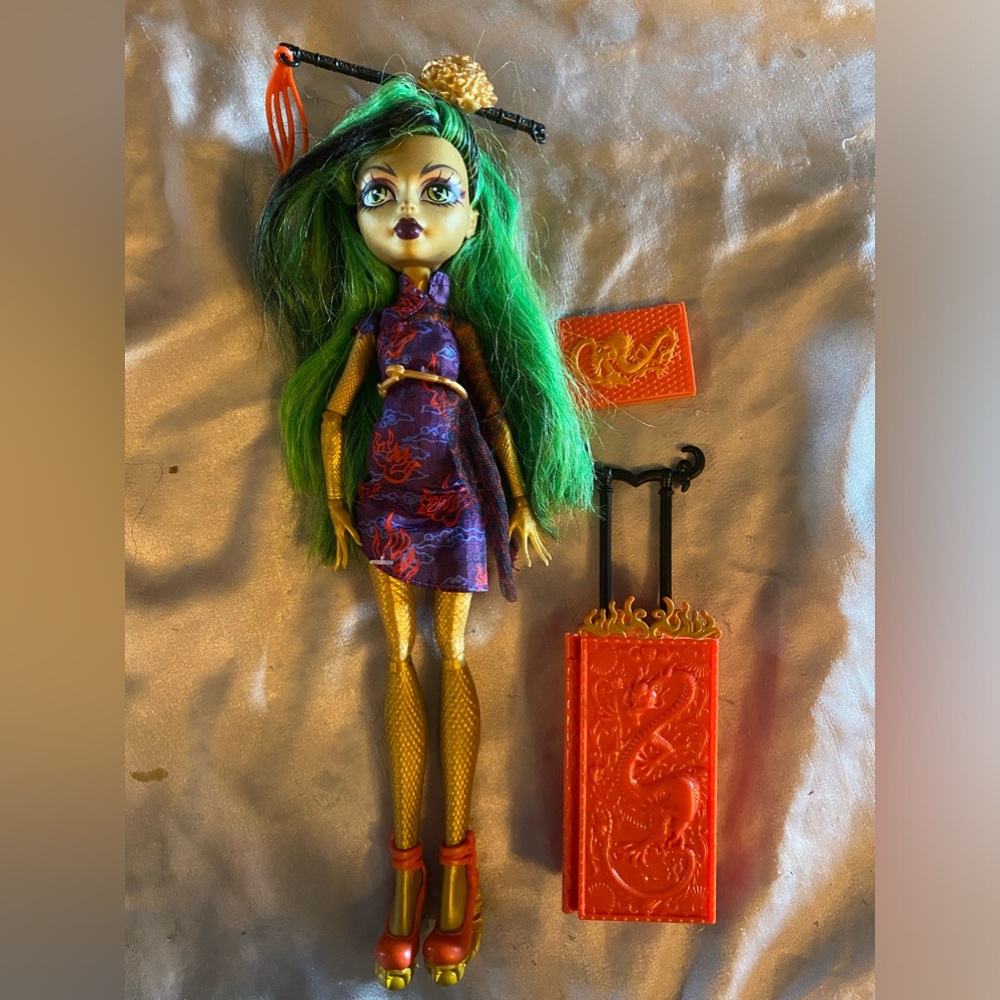 Monster high Scaris City of frights Jinafire Long doll